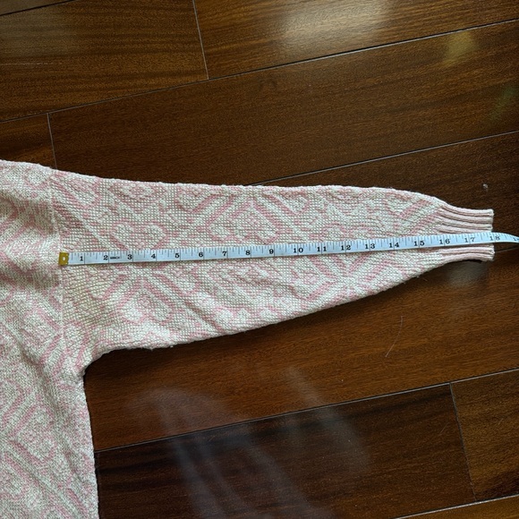 Vintage Pink and White Patterned Sweater - Picture 4 of 5